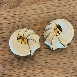 Craft Signed Vintage Cream and Gold Swirl Clip-On Earrings